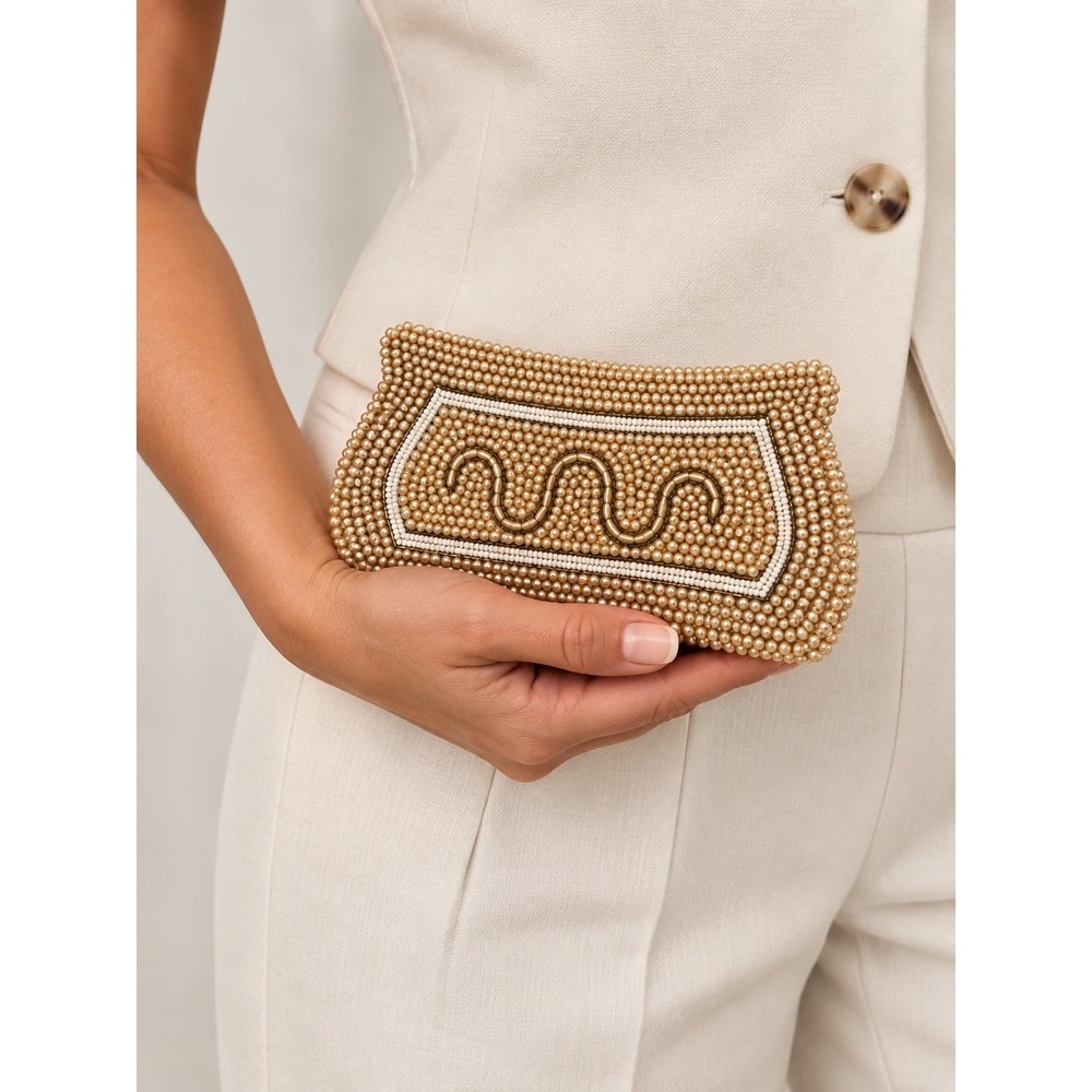 Bags by Debbie Clutch Women OS Tan Beaded Faux Pearl Vintage Made in Japan Zip